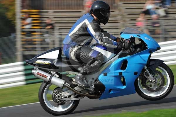 Motorcycle action photographs;Trackday digital images;cadwell;cadwell park photographs;event digital images;eventdigitalimages;motor racing louth lincolnshire;no limits trackdays;peter wileman photography;trackday;trackday photos