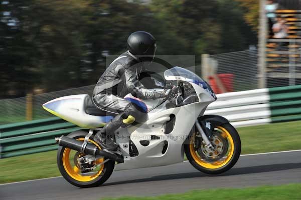 Motorcycle action photographs;Trackday digital images;cadwell;cadwell park photographs;event digital images;eventdigitalimages;motor racing louth lincolnshire;no limits trackdays;peter wileman photography;trackday;trackday photos
