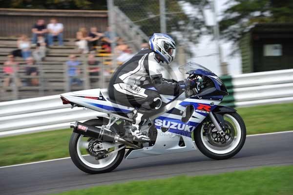 Motorcycle action photographs;Trackday digital images;cadwell;cadwell park photographs;event digital images;eventdigitalimages;motor racing louth lincolnshire;no limits trackdays;peter wileman photography;trackday;trackday photos