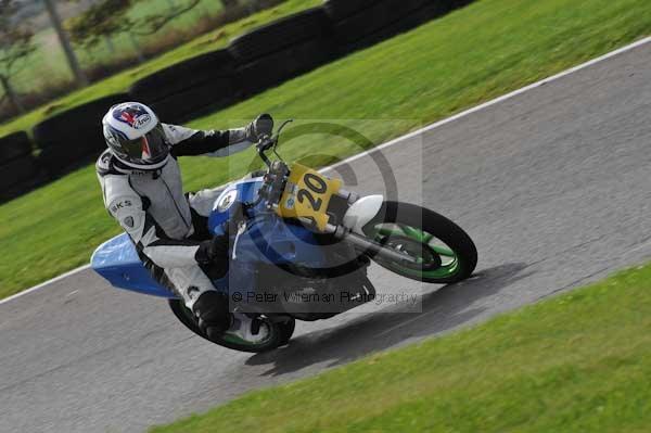 Motorcycle action photographs;Trackday digital images;cadwell;cadwell park photographs;event digital images;eventdigitalimages;motor racing louth lincolnshire;no limits trackdays;peter wileman photography;trackday;trackday photos