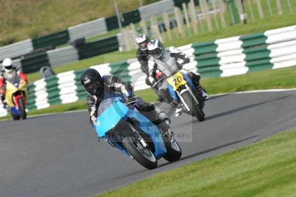 Motorcycle action photographs;Trackday digital images;cadwell;cadwell park photographs;event digital images;eventdigitalimages;motor racing louth lincolnshire;no limits trackdays;peter wileman photography;trackday;trackday photos
