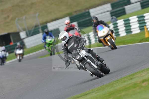 Motorcycle action photographs;Trackday digital images;cadwell;cadwell park photographs;event digital images;eventdigitalimages;motor racing louth lincolnshire;no limits trackdays;peter wileman photography;trackday;trackday photos
