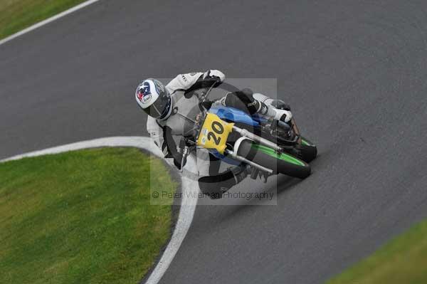Motorcycle action photographs;Trackday digital images;cadwell;cadwell park photographs;event digital images;eventdigitalimages;motor racing louth lincolnshire;no limits trackdays;peter wileman photography;trackday;trackday photos