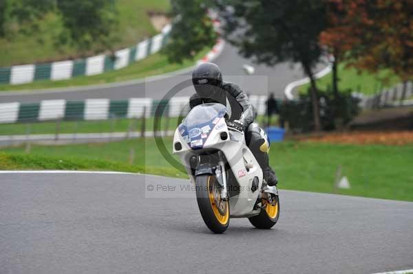 Motorcycle action photographs;Trackday digital images;cadwell;cadwell park photographs;event digital images;eventdigitalimages;motor racing louth lincolnshire;no limits trackdays;peter wileman photography;trackday;trackday photos