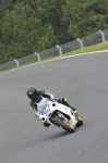 Motorcycle-action-photographs;Trackday-digital-images;cadwell;cadwell-park-photographs;event-digital-images;eventdigitalimages;motor-racing-louth-lincolnshire;no-limits-trackdays;peter-wileman-photography;trackday;trackday-photos