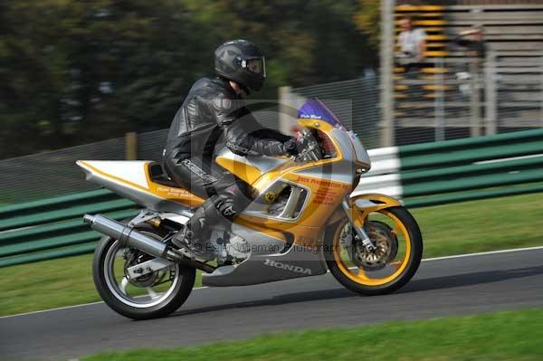Motorcycle action photographs;Trackday digital images;cadwell;cadwell park photographs;event digital images;eventdigitalimages;motor racing louth lincolnshire;no limits trackdays;peter wileman photography;trackday;trackday photos