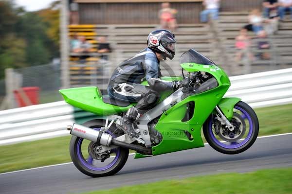 Motorcycle action photographs;Trackday digital images;cadwell;cadwell park photographs;event digital images;eventdigitalimages;motor racing louth lincolnshire;no limits trackdays;peter wileman photography;trackday;trackday photos