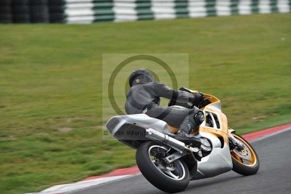 Motorcycle action photographs;Trackday digital images;cadwell;cadwell park photographs;event digital images;eventdigitalimages;motor racing louth lincolnshire;no limits trackdays;peter wileman photography;trackday;trackday photos
