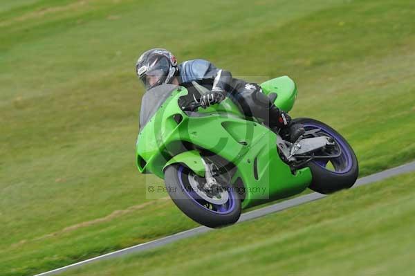 Motorcycle action photographs;Trackday digital images;cadwell;cadwell park photographs;event digital images;eventdigitalimages;motor racing louth lincolnshire;no limits trackdays;peter wileman photography;trackday;trackday photos