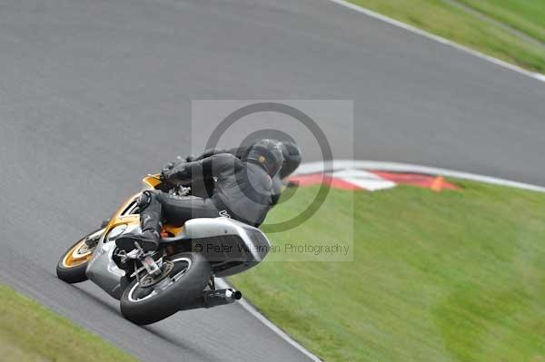 Motorcycle action photographs;Trackday digital images;cadwell;cadwell park photographs;event digital images;eventdigitalimages;motor racing louth lincolnshire;no limits trackdays;peter wileman photography;trackday;trackday photos