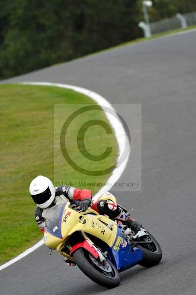 Motorcycle action photographs;Trackday digital images;cadwell;cadwell park photographs;event digital images;eventdigitalimages;motor racing louth lincolnshire;no limits trackdays;peter wileman photography;trackday;trackday photos