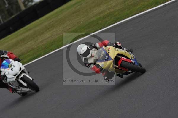 Motorcycle action photographs;Trackday digital images;cadwell;cadwell park photographs;event digital images;eventdigitalimages;motor racing louth lincolnshire;no limits trackdays;peter wileman photography;trackday;trackday photos