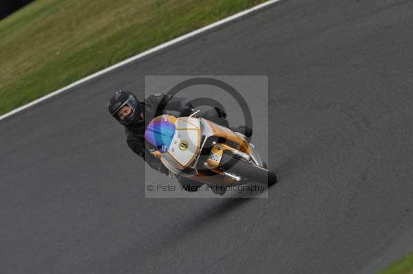 Motorcycle action photographs;Trackday digital images;cadwell;cadwell park photographs;event digital images;eventdigitalimages;motor racing louth lincolnshire;no limits trackdays;peter wileman photography;trackday;trackday photos