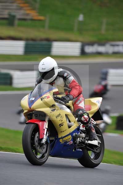 Motorcycle action photographs;Trackday digital images;cadwell;cadwell park photographs;event digital images;eventdigitalimages;motor racing louth lincolnshire;no limits trackdays;peter wileman photography;trackday;trackday photos