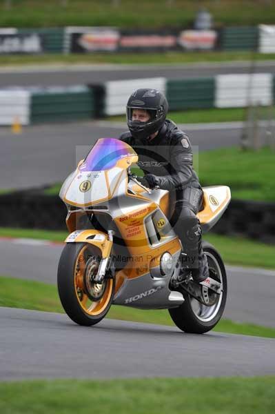 Motorcycle action photographs;Trackday digital images;cadwell;cadwell park photographs;event digital images;eventdigitalimages;motor racing louth lincolnshire;no limits trackdays;peter wileman photography;trackday;trackday photos