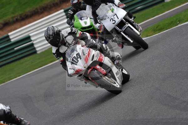 Motorcycle action photographs;Trackday digital images;cadwell;cadwell park photographs;event digital images;eventdigitalimages;motor racing louth lincolnshire;no limits trackdays;peter wileman photography;trackday;trackday photos