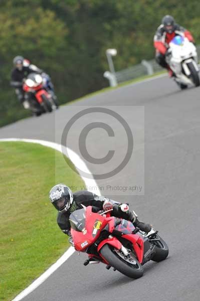 Motorcycle action photographs;Trackday digital images;cadwell;cadwell park photographs;event digital images;eventdigitalimages;motor racing louth lincolnshire;no limits trackdays;peter wileman photography;trackday;trackday photos