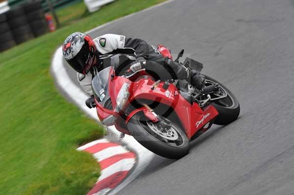 Motorcycle action photographs;Trackday digital images;cadwell;cadwell park photographs;event digital images;eventdigitalimages;motor racing louth lincolnshire;no limits trackdays;peter wileman photography;trackday;trackday photos