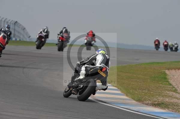 Motorcycle action photographs;Trackday digital images;donington;donington park leicestershire;donington photographs;event digital images;eventdigitalimages;no limits trackday;peter wileman photography;trackday;trackday photos