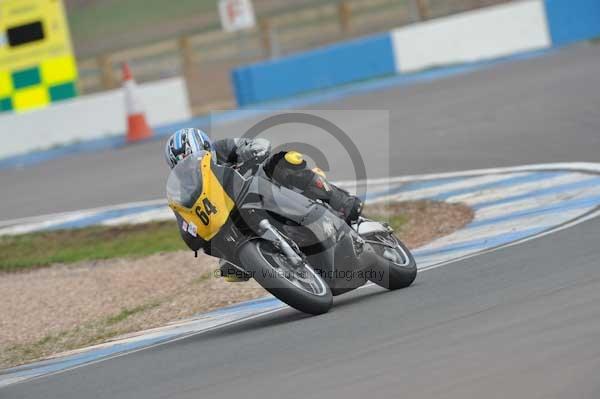 Motorcycle action photographs;Trackday digital images;donington;donington park leicestershire;donington photographs;event digital images;eventdigitalimages;no limits trackday;peter wileman photography;trackday;trackday photos