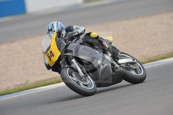 Motorcycle action photographs;Trackday digital images;donington;donington park leicestershire;donington photographs;event digital images;eventdigitalimages;no limits trackday;peter wileman photography;trackday;trackday photos