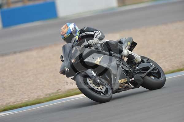 Motorcycle action photographs;Trackday digital images;donington;donington park leicestershire;donington photographs;event digital images;eventdigitalimages;no limits trackday;peter wileman photography;trackday;trackday photos