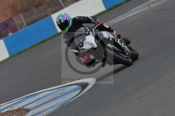 Motorcycle action photographs;Trackday digital images;donington;donington park leicestershire;donington photographs;event digital images;eventdigitalimages;no limits trackday;peter wileman photography;trackday;trackday photos