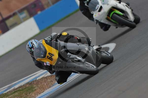 Motorcycle action photographs;Trackday digital images;donington;donington park leicestershire;donington photographs;event digital images;eventdigitalimages;no limits trackday;peter wileman photography;trackday;trackday photos