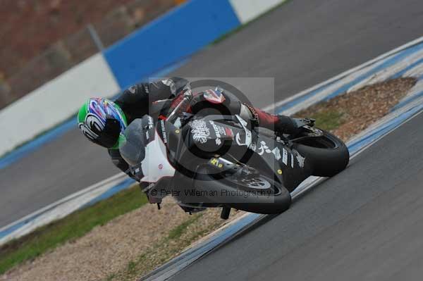 Motorcycle action photographs;Trackday digital images;donington;donington park leicestershire;donington photographs;event digital images;eventdigitalimages;no limits trackday;peter wileman photography;trackday;trackday photos