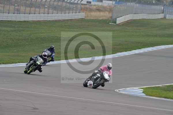 Motorcycle action photographs;Trackday digital images;donington;donington park leicestershire;donington photographs;event digital images;eventdigitalimages;no limits trackday;peter wileman photography;trackday;trackday photos