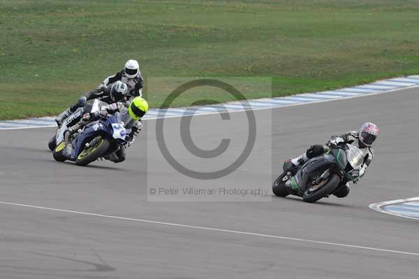Motorcycle action photographs;Trackday digital images;donington;donington park leicestershire;donington photographs;event digital images;eventdigitalimages;no limits trackday;peter wileman photography;trackday;trackday photos