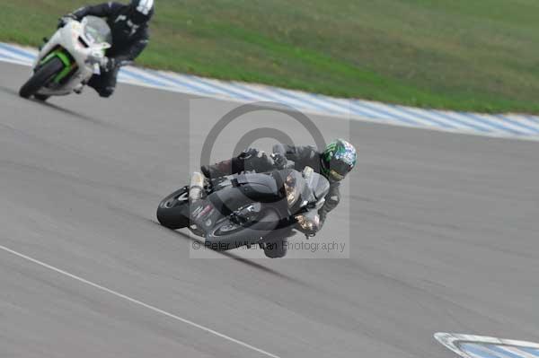 Motorcycle action photographs;Trackday digital images;donington;donington park leicestershire;donington photographs;event digital images;eventdigitalimages;no limits trackday;peter wileman photography;trackday;trackday photos