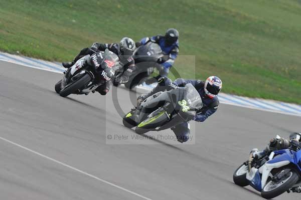 Motorcycle action photographs;Trackday digital images;donington;donington park leicestershire;donington photographs;event digital images;eventdigitalimages;no limits trackday;peter wileman photography;trackday;trackday photos