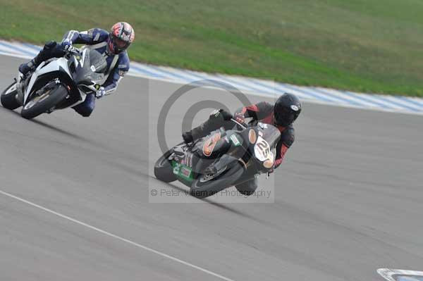 Motorcycle action photographs;Trackday digital images;donington;donington park leicestershire;donington photographs;event digital images;eventdigitalimages;no limits trackday;peter wileman photography;trackday;trackday photos