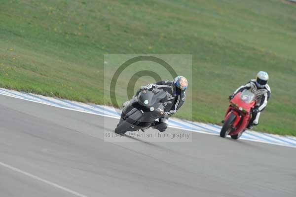 Motorcycle action photographs;Trackday digital images;donington;donington park leicestershire;donington photographs;event digital images;eventdigitalimages;no limits trackday;peter wileman photography;trackday;trackday photos