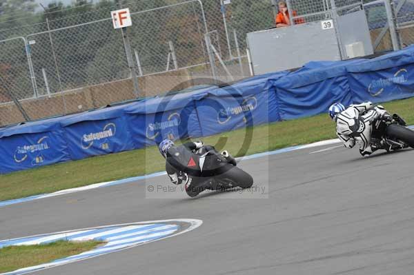 Motorcycle action photographs;Trackday digital images;donington;donington park leicestershire;donington photographs;event digital images;eventdigitalimages;no limits trackday;peter wileman photography;trackday;trackday photos