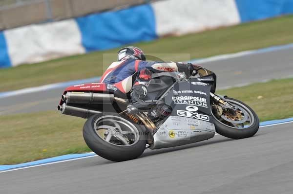 Motorcycle action photographs;Trackday digital images;donington;donington park leicestershire;donington photographs;event digital images;eventdigitalimages;no limits trackday;peter wileman photography;trackday;trackday photos