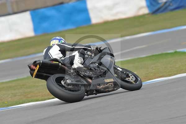 Motorcycle action photographs;Trackday digital images;donington;donington park leicestershire;donington photographs;event digital images;eventdigitalimages;no limits trackday;peter wileman photography;trackday;trackday photos