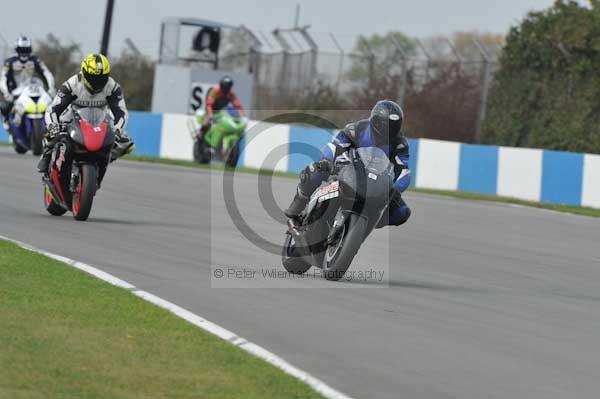 Motorcycle action photographs;Trackday digital images;donington;donington park leicestershire;donington photographs;event digital images;eventdigitalimages;no limits trackday;peter wileman photography;trackday;trackday photos
