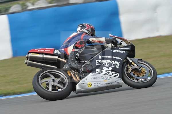 Motorcycle action photographs;Trackday digital images;donington;donington park leicestershire;donington photographs;event digital images;eventdigitalimages;no limits trackday;peter wileman photography;trackday;trackday photos