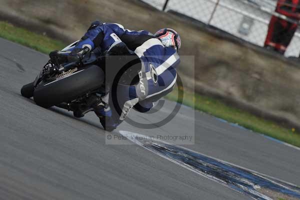 Motorcycle action photographs;Trackday digital images;donington;donington park leicestershire;donington photographs;event digital images;eventdigitalimages;no limits trackday;peter wileman photography;trackday;trackday photos