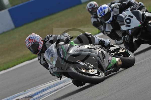Motorcycle action photographs;Trackday digital images;donington;donington park leicestershire;donington photographs;event digital images;eventdigitalimages;no limits trackday;peter wileman photography;trackday;trackday photos