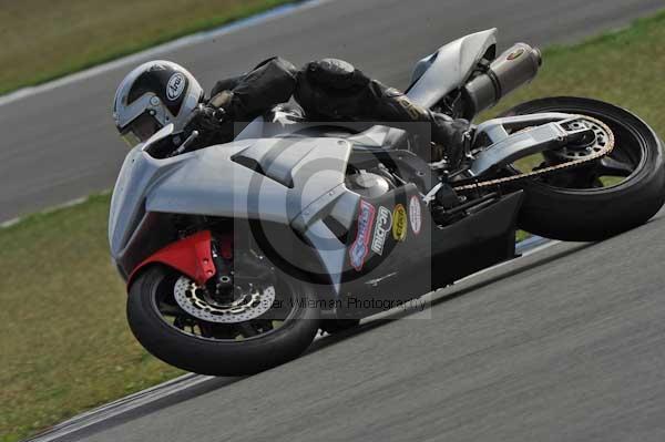 Motorcycle action photographs;Trackday digital images;donington;donington park leicestershire;donington photographs;event digital images;eventdigitalimages;no limits trackday;peter wileman photography;trackday;trackday photos