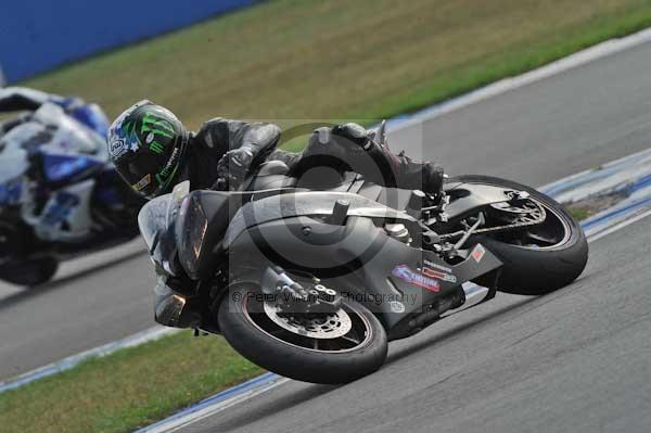 Motorcycle action photographs;Trackday digital images;donington;donington park leicestershire;donington photographs;event digital images;eventdigitalimages;no limits trackday;peter wileman photography;trackday;trackday photos
