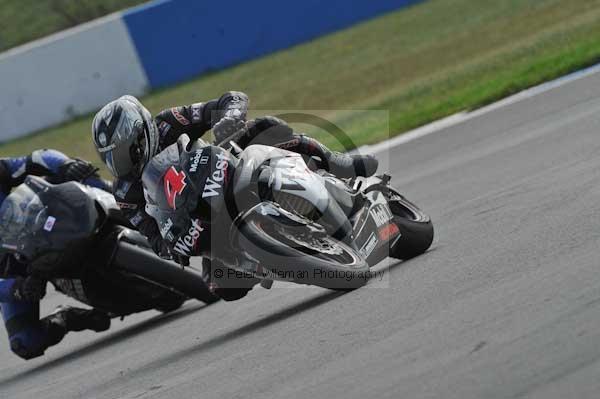 Motorcycle action photographs;Trackday digital images;donington;donington park leicestershire;donington photographs;event digital images;eventdigitalimages;no limits trackday;peter wileman photography;trackday;trackday photos