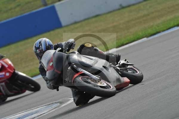 Motorcycle action photographs;Trackday digital images;donington;donington park leicestershire;donington photographs;event digital images;eventdigitalimages;no limits trackday;peter wileman photography;trackday;trackday photos