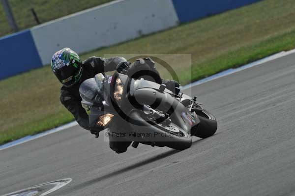 Motorcycle action photographs;Trackday digital images;donington;donington park leicestershire;donington photographs;event digital images;eventdigitalimages;no limits trackday;peter wileman photography;trackday;trackday photos