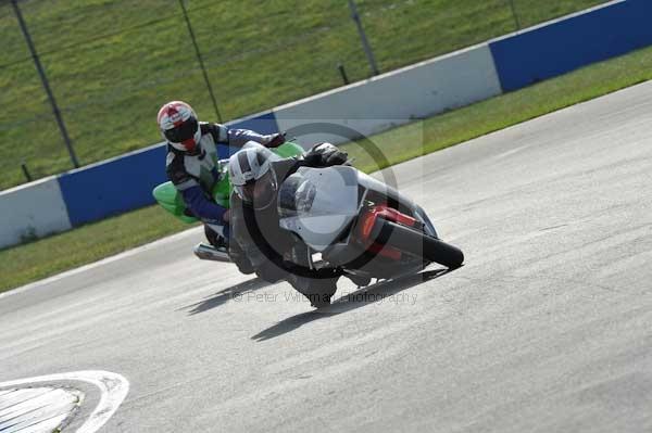 Motorcycle action photographs;Trackday digital images;donington;donington park leicestershire;donington photographs;event digital images;eventdigitalimages;no limits trackday;peter wileman photography;trackday;trackday photos