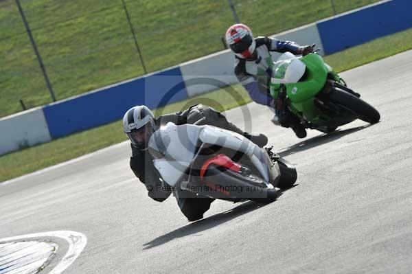 Motorcycle action photographs;Trackday digital images;donington;donington park leicestershire;donington photographs;event digital images;eventdigitalimages;no limits trackday;peter wileman photography;trackday;trackday photos