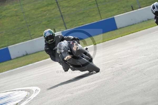 Motorcycle action photographs;Trackday digital images;donington;donington park leicestershire;donington photographs;event digital images;eventdigitalimages;no limits trackday;peter wileman photography;trackday;trackday photos